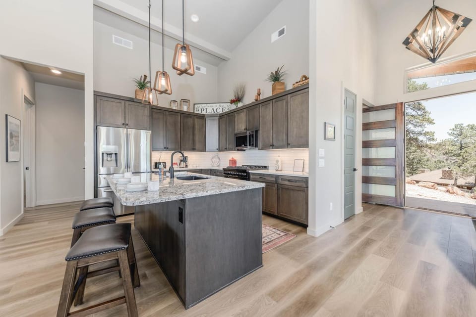 Natural landscape, Kitchen or kitchenette, Seating area, furniture, microwave, oven, stove, kitchen