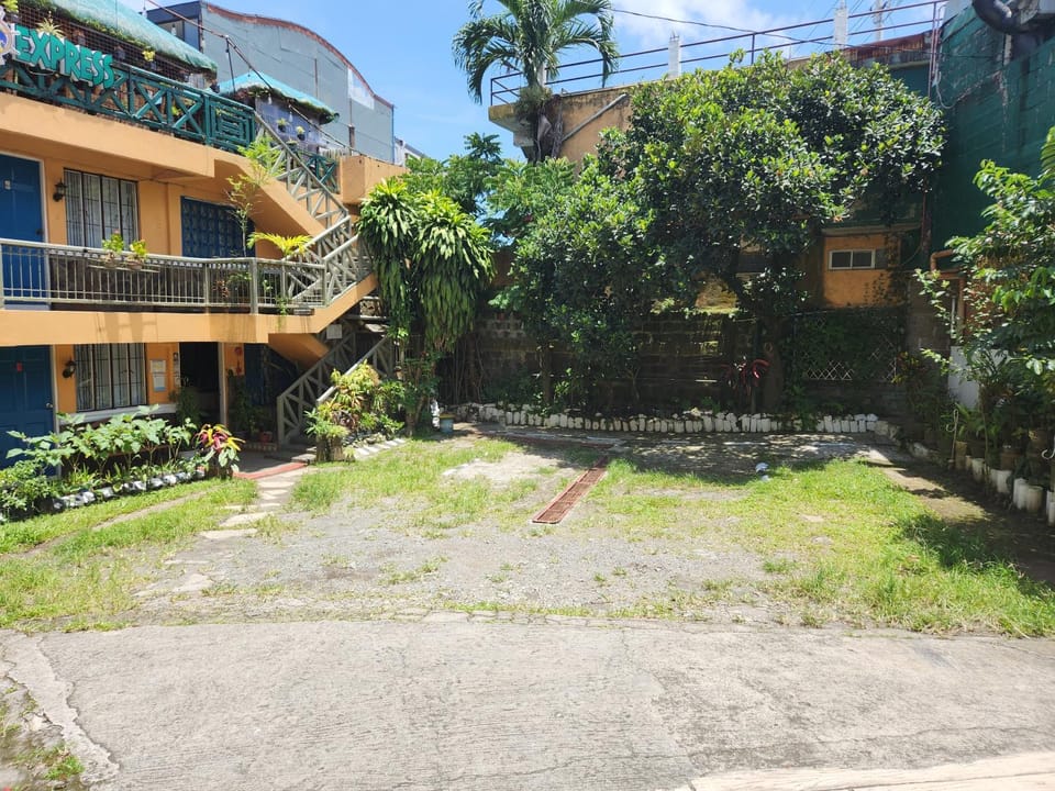 Property building, Garden