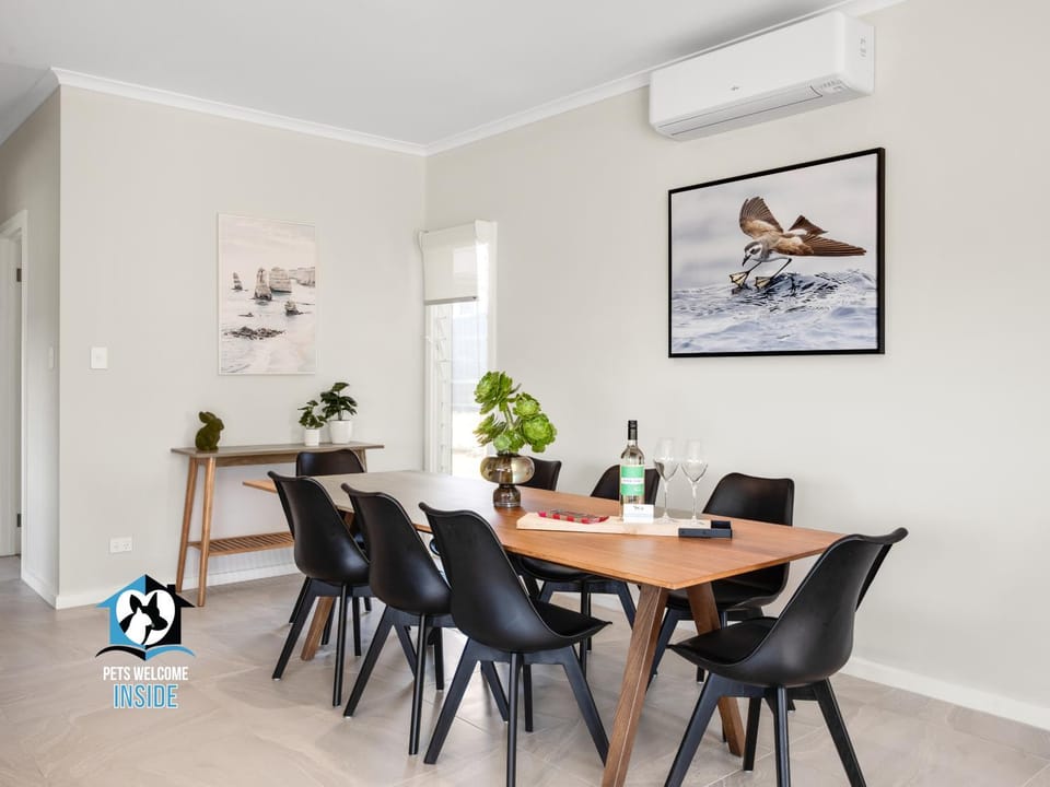 Decorative detail, Dining area