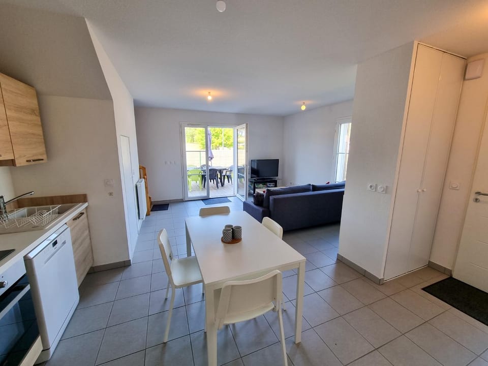 La Cabane Fournier 10 min a pied de Mimizan plage et commerce Apartment in Mimizan