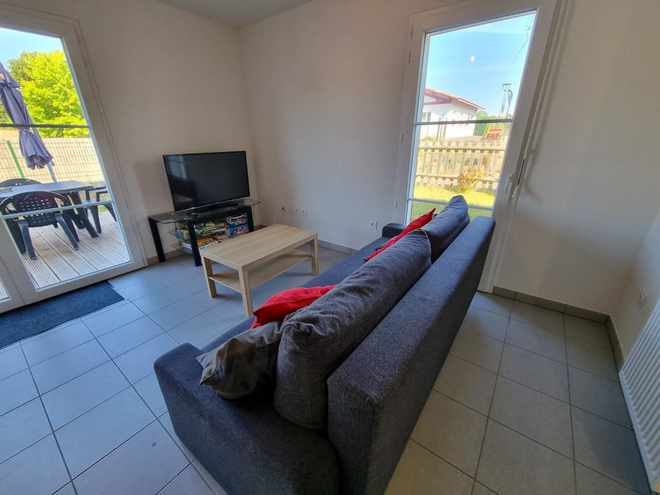 La Cabane Fournier 10 min a pied de Mimizan plage et commerce Apartment in Mimizan
