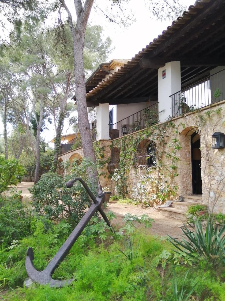 Facade/entrance, Garden
