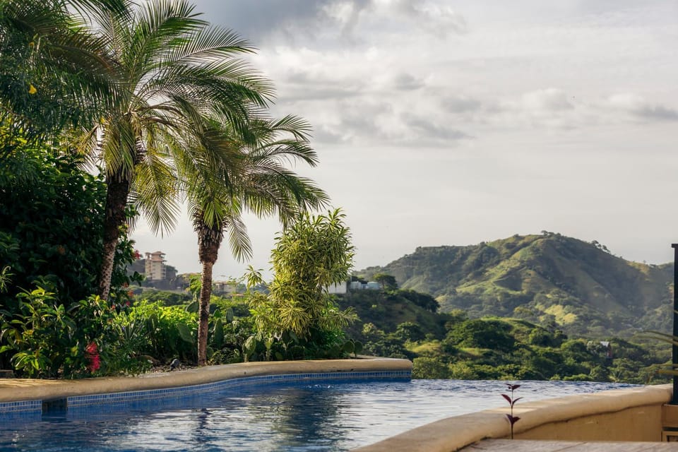 Oceanview Rancho with Two bedroom & Two baths House in Coco