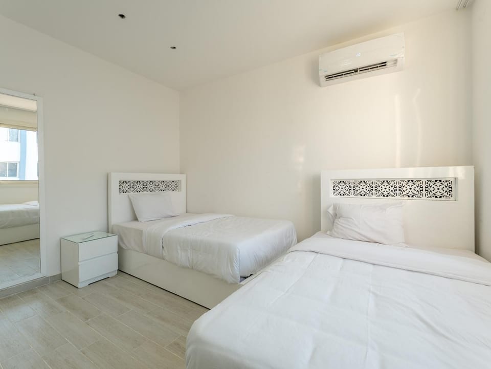 Bed, Bedroom, air conditioner
