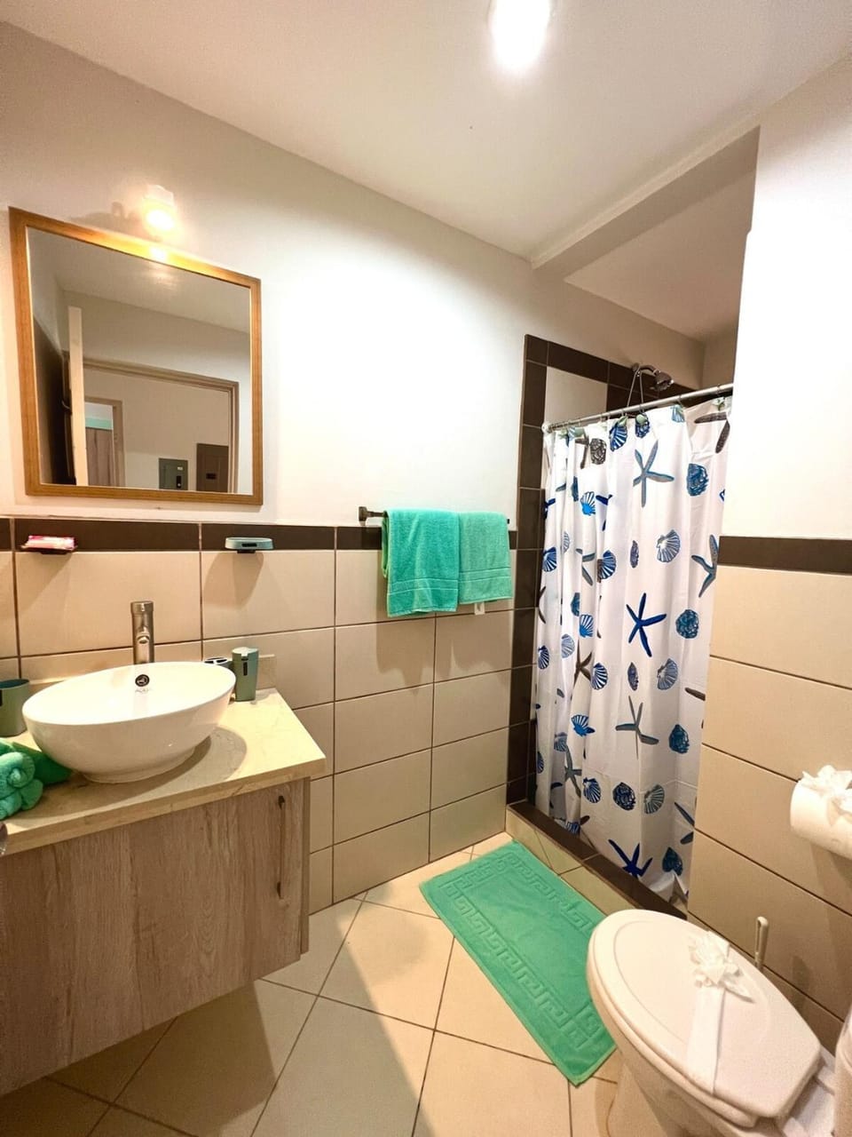 Ocean Breeze Condo House in Coco