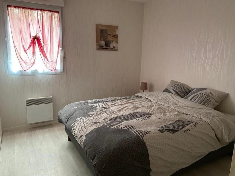 Beautiful quiet and spacious 61 m2 apartment near the city center and the sea Apartment in Saint-Valery-en-Caux