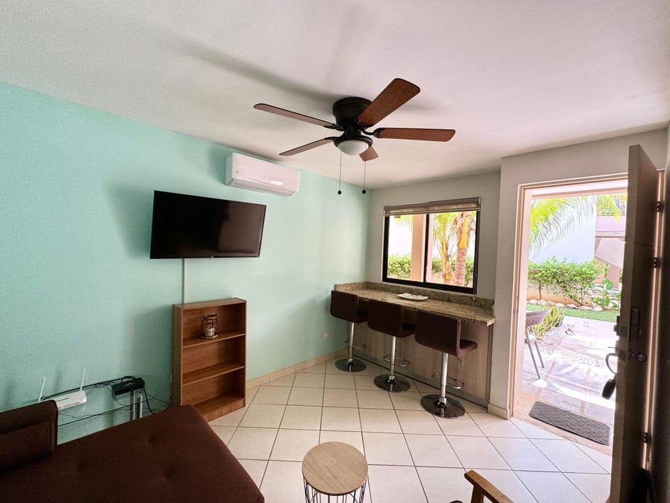 EndlessSummer Beach Escape House in Coco