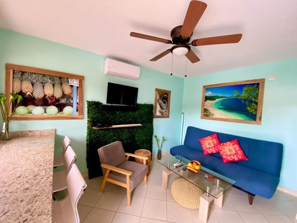 PuraVida Escape - 60 Metres from Beach House in Coco
