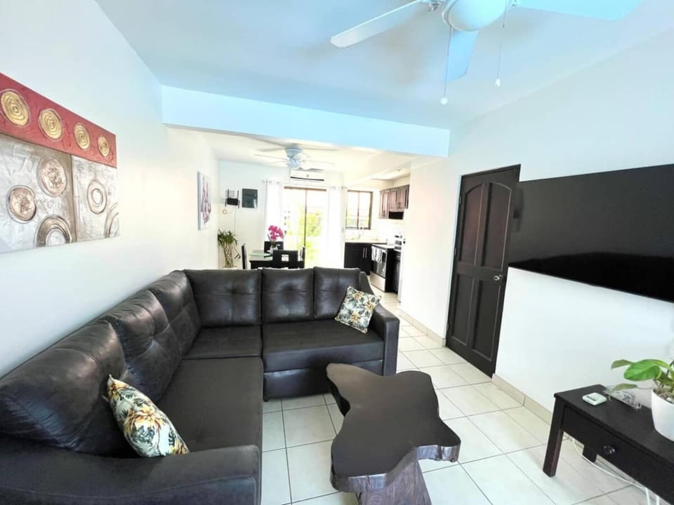 Charming Condo Orchidea House in Coco