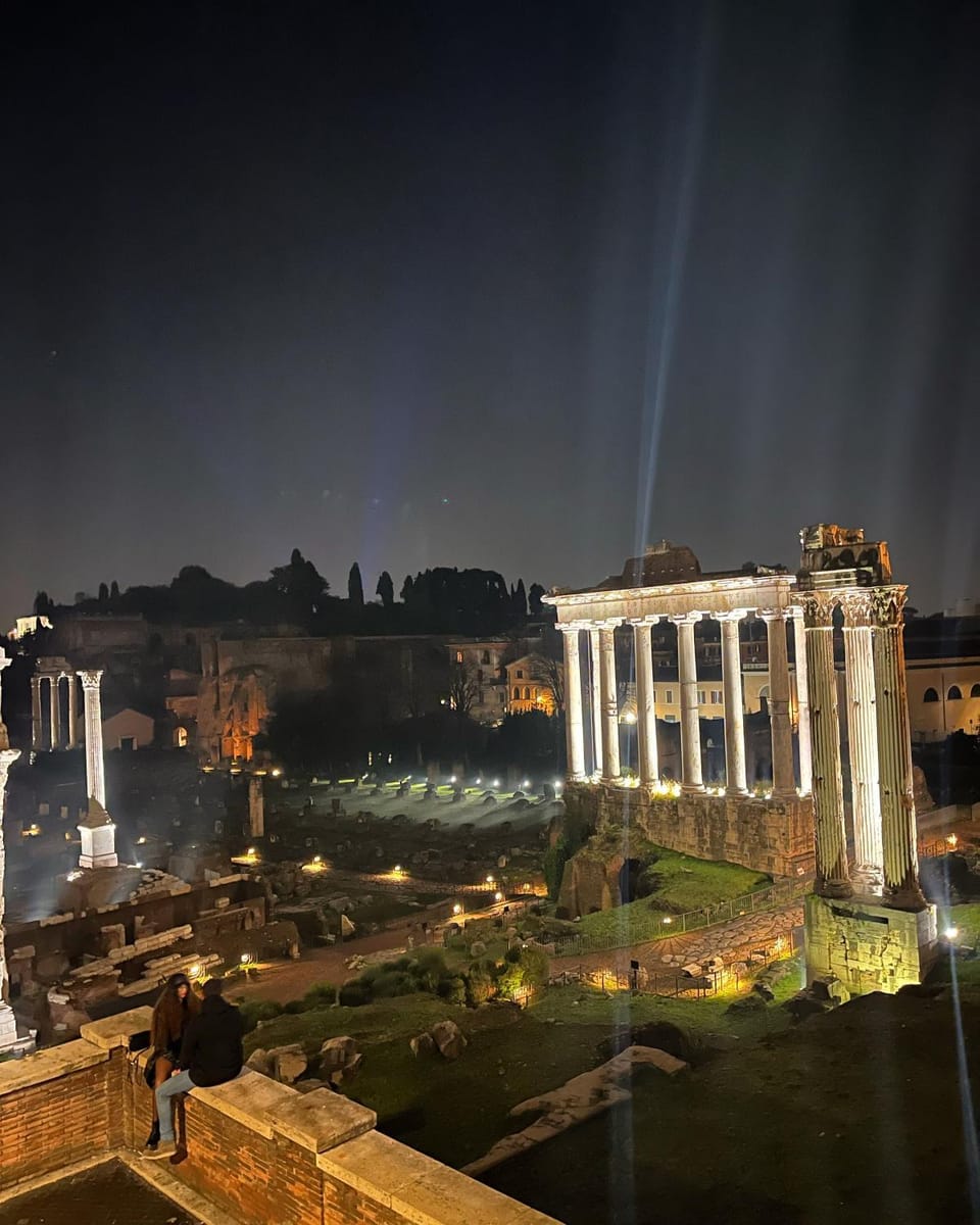 Shabby Roman Studio- ai fori Imperiali Apartment in Rome