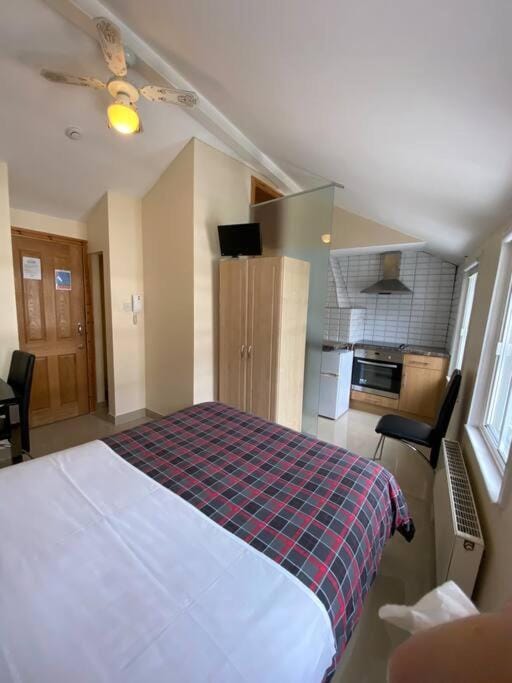 Studio to let in Covent Garden with kitchen Apartment in City of Westminster
