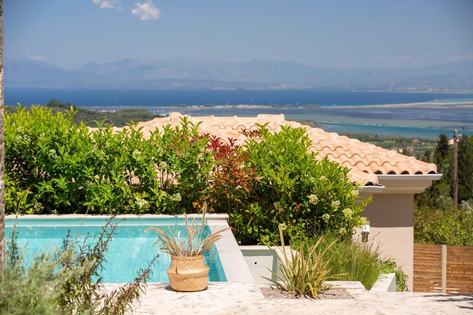 Sea view, Swimming pool