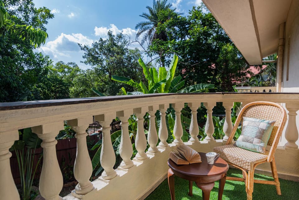 Patio, Day, View (from property/room), Balcony/Terrace, Seating area, Garden view