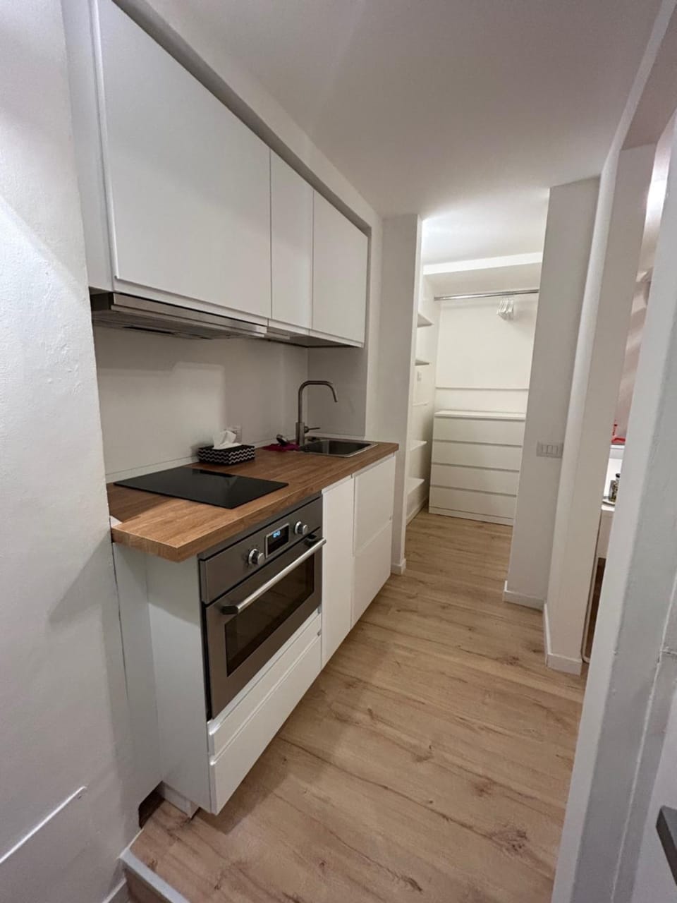 Studio Apartment Near Bocconi Apartment in Milan