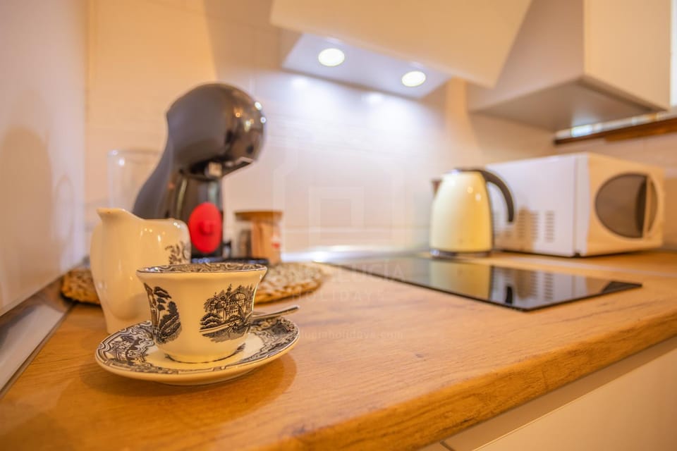 Coffee/tea facilities, Kitchen or kitchenette