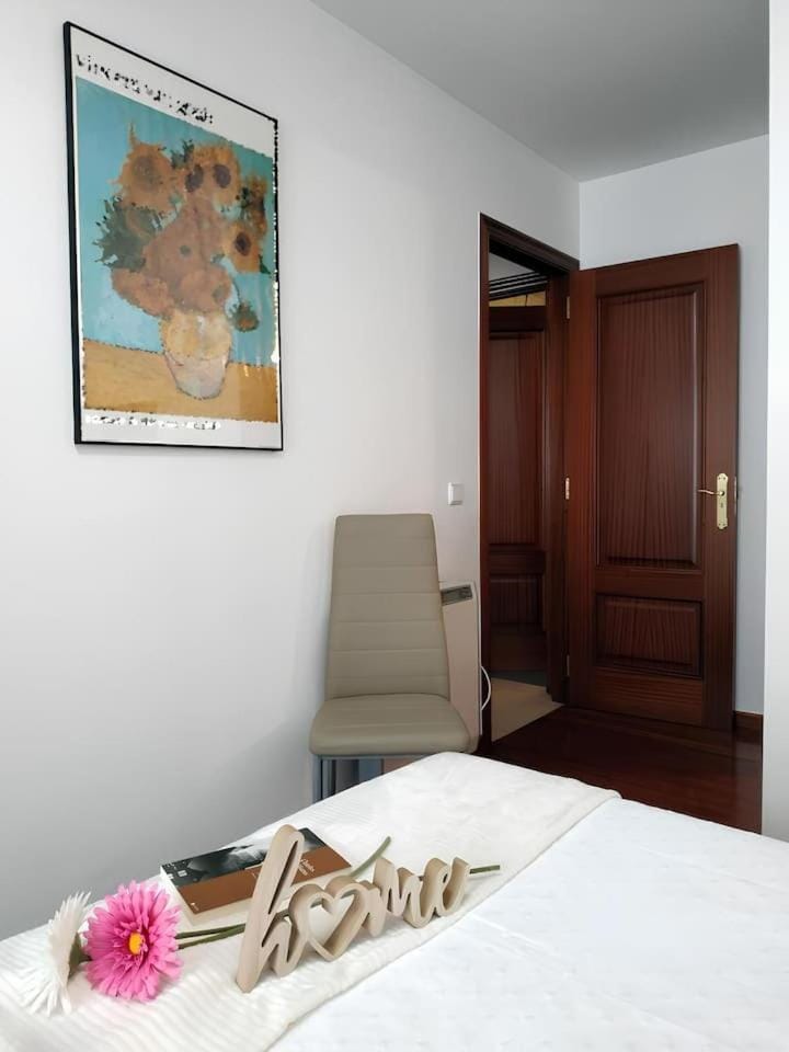 HHC - Duplex Concheiros, 4 bedrooms, 3 bathroom, a 700m de la Catedral Apartment in Santiago de Compostela