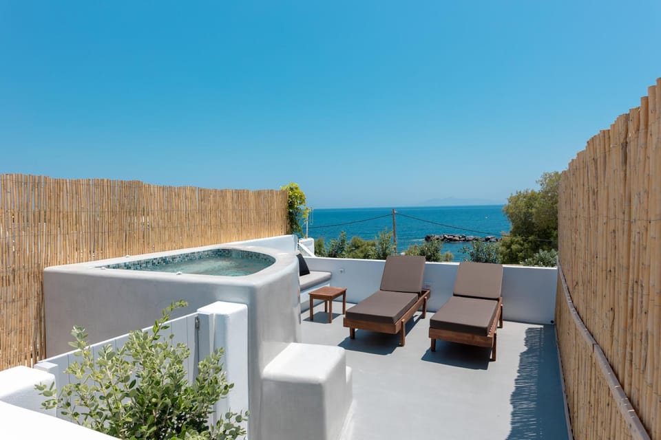 Day, Natural landscape, Hot Tub, View (from property/room), Balcony/Terrace, Sea view, sunbed