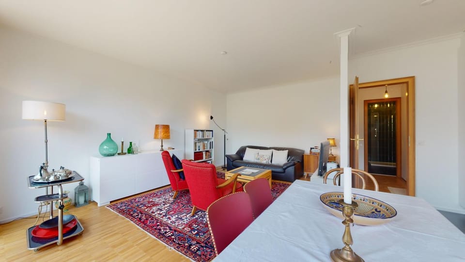 Living room, Dining area