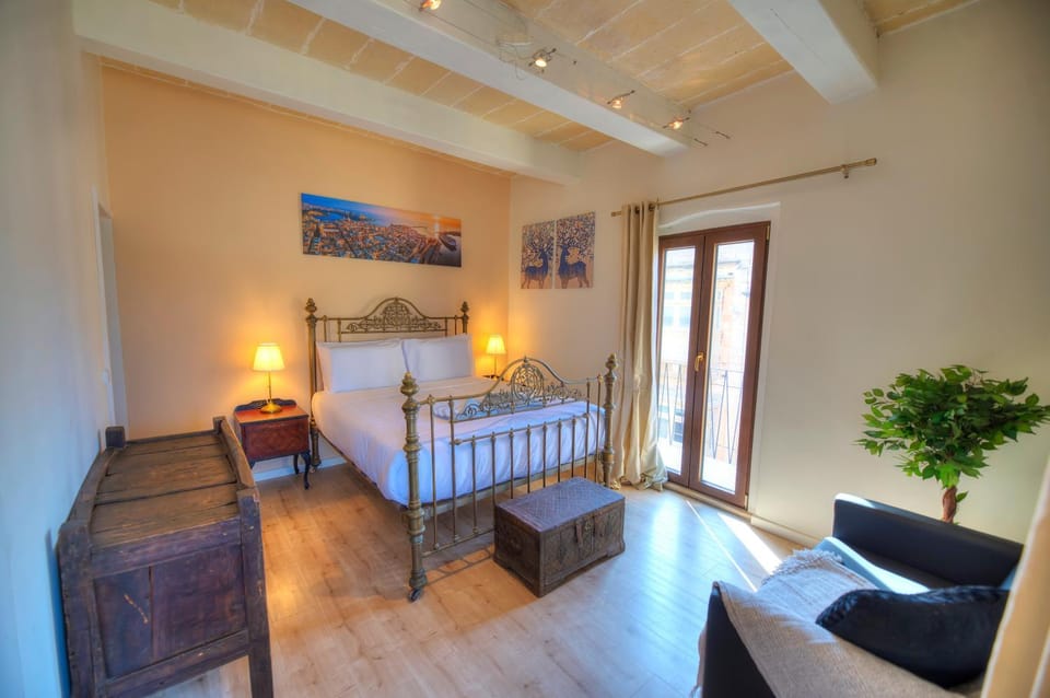 Comfy 1 bedroom - Sun terrace & sea views GBUH1-1 Apartment in Valletta