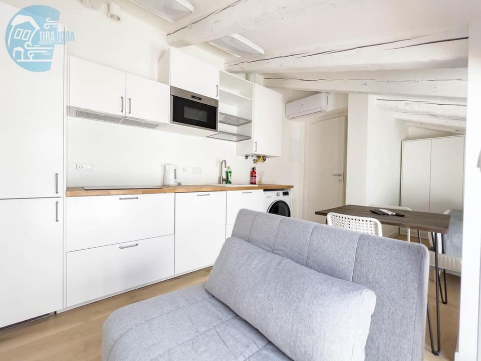 Corridoni 4C Tirabora Short Rent Apartment in Trieste