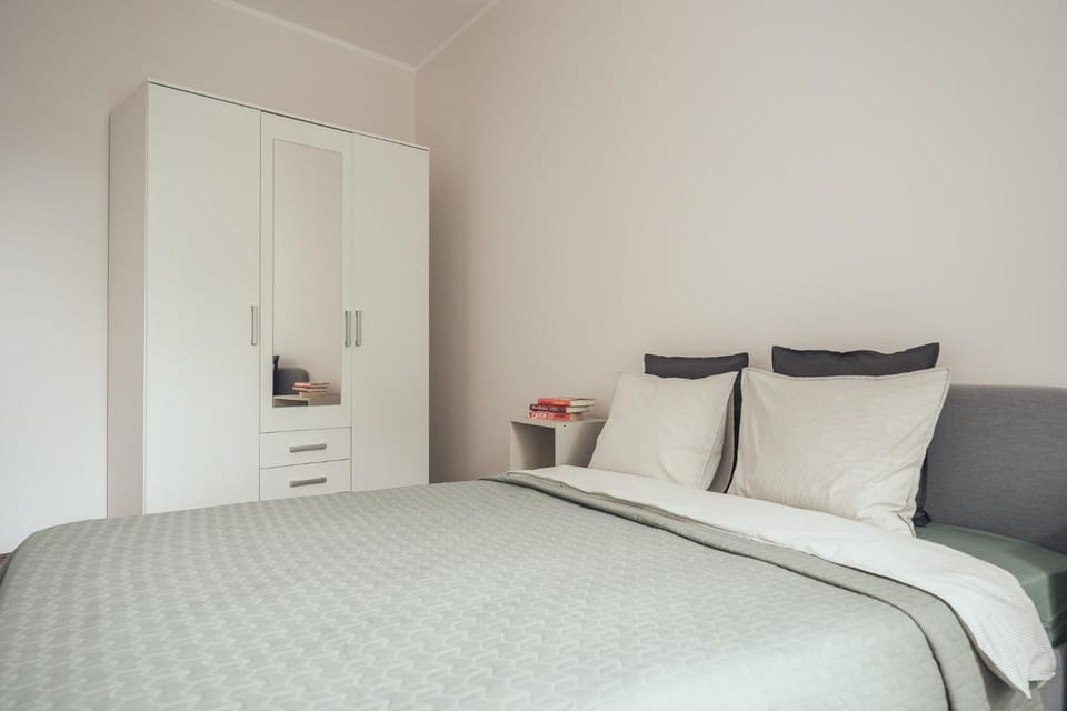 Bed, Bedroom, wardrobe