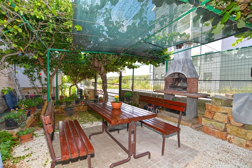 Apartment Snezana 2265 Apartment in Pula