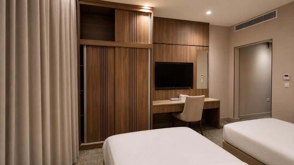 Bed, TV and multimedia, Photo of the whole room, Bedroom, wardrobe