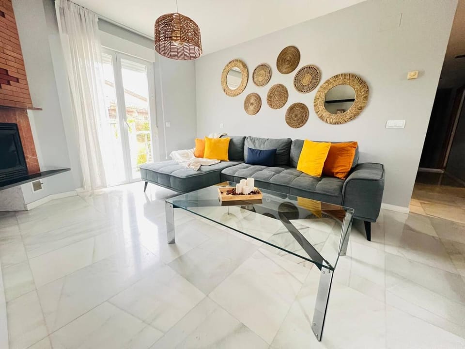 Communal lounge/ TV room, Living room