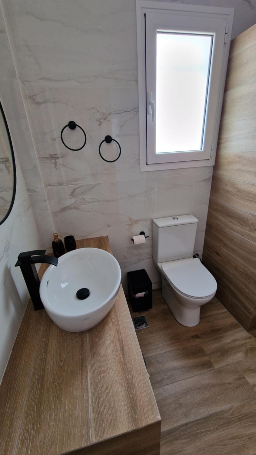 Toilet, Bathroom