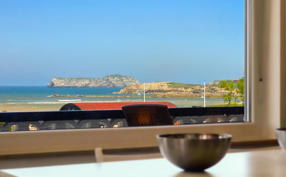 Day, Natural landscape, View (from property/room), Dining area, Beach, Sea view