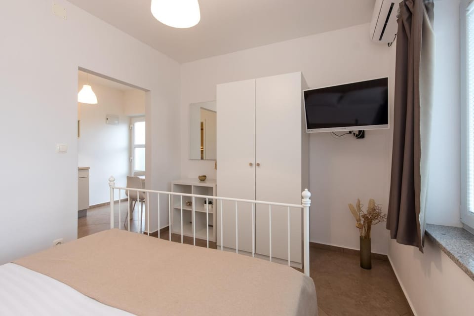 Apartmani LAURA Krk Apartment in Krk