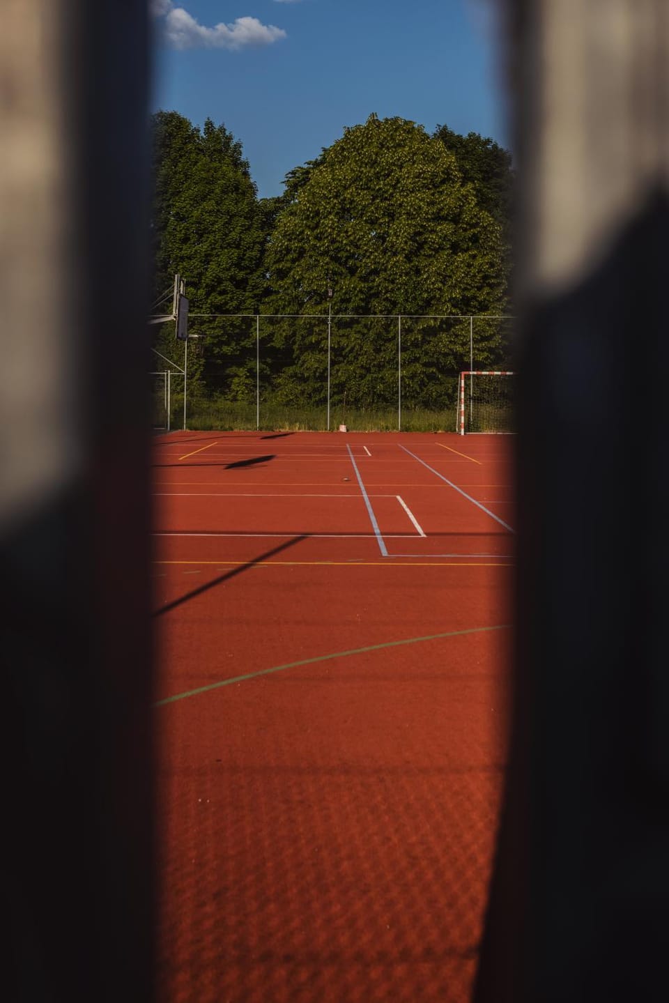Day, Tennis court