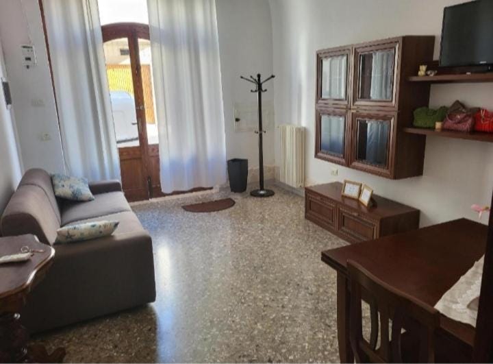Casa La Noria House in Mola di Bari
