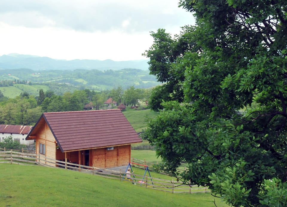 Property building, Spring, Day, Natural landscape, Mountain view