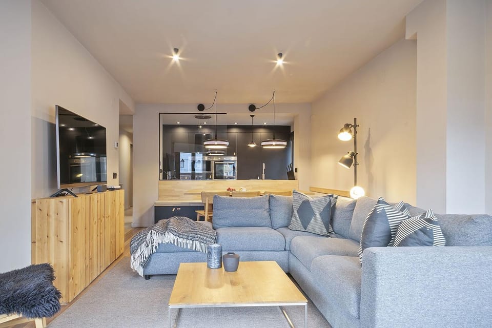 TV and multimedia, Living room, Seating area