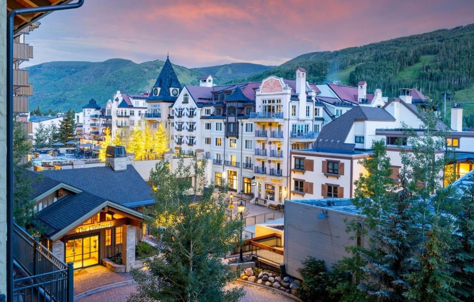 Lionshead Village Landmark Condos 3 Bedroom Apartment in Vail
