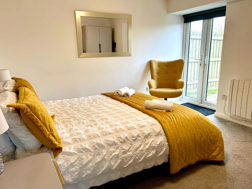 Bed, Bedroom, cot, hair dryier