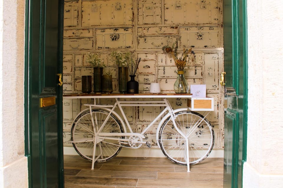 Decorative detail