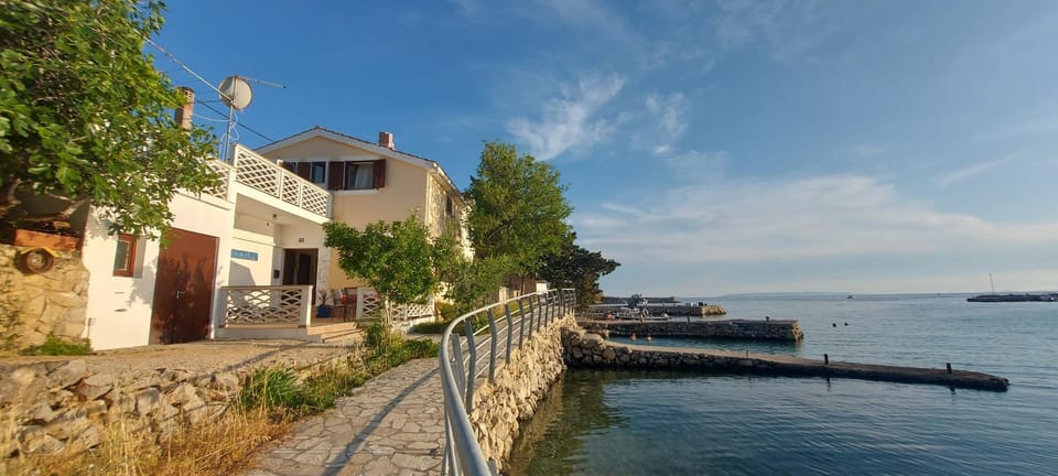 Property building, Sea view