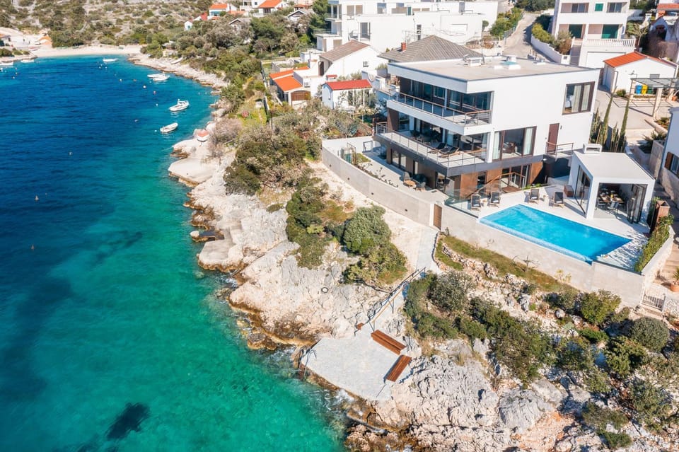 Beachfront Villa Punta Planka with Pool Villa in Šibenik-Knin County, Croatia