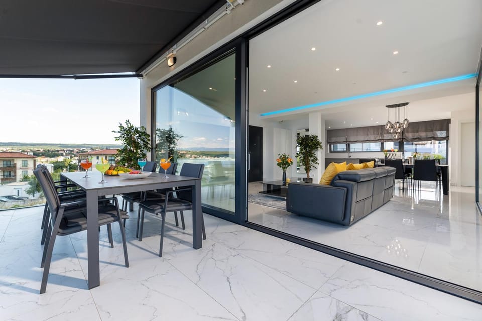 Day, View (from property/room), Balcony/Terrace, Seating area