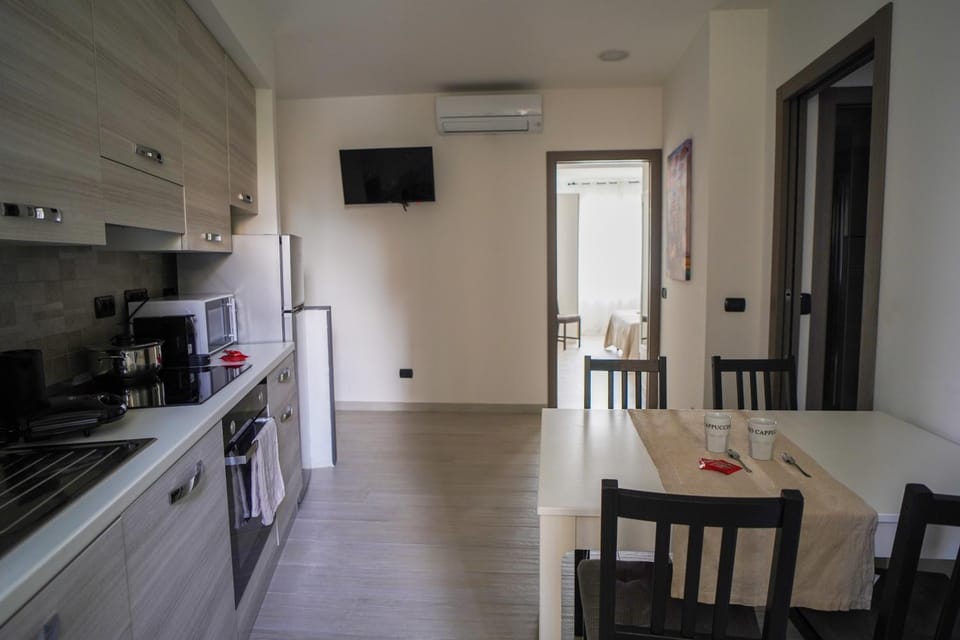 TV and multimedia, Dining area, minibar, pet friendly, stove, air conditioner