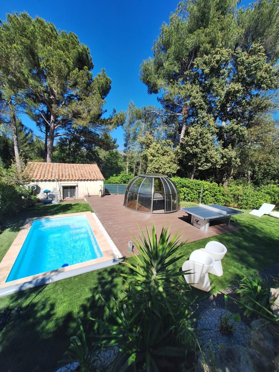 La Bonne Etoile Marseille ! Hébergement romantique ! Jacuzzi et Piscine chauffée House in Marseille