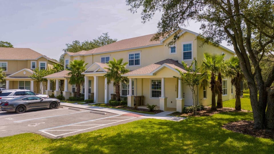 Marvelous 3Bd w Pool Near Disney at Serenity 1536 House in Four Corners