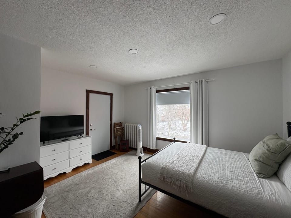TV and multimedia, Bedroom