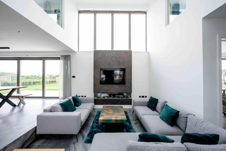 Karenza Luxury Cornish escape House in England