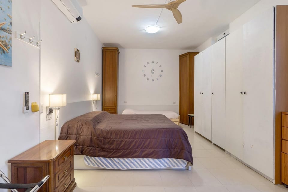 Living room, Bedroom