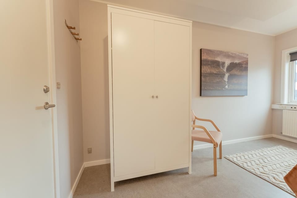 Bed, Bedroom, wardrobe