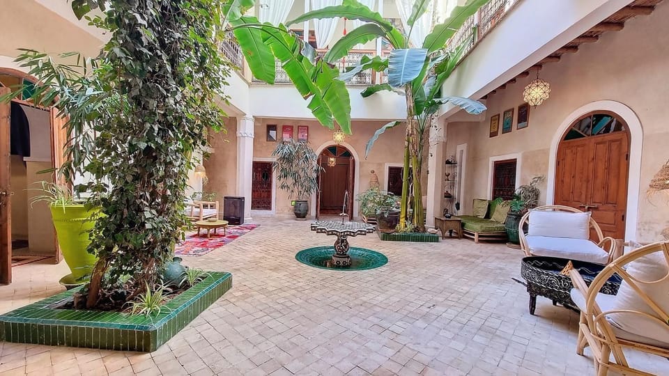 Property building, Patio, Garden