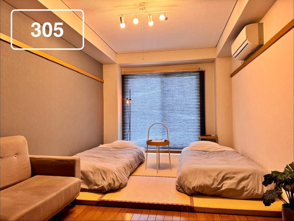 ura 東横のヨコ Apartment in Japan
